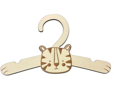 Kinder-Kleiderbügel aus Holz mit gelasertem Tigermotiv