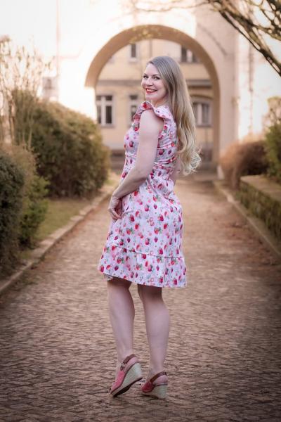 Fruits - Erdbeeren Allover - Überbreite BIO Jersey